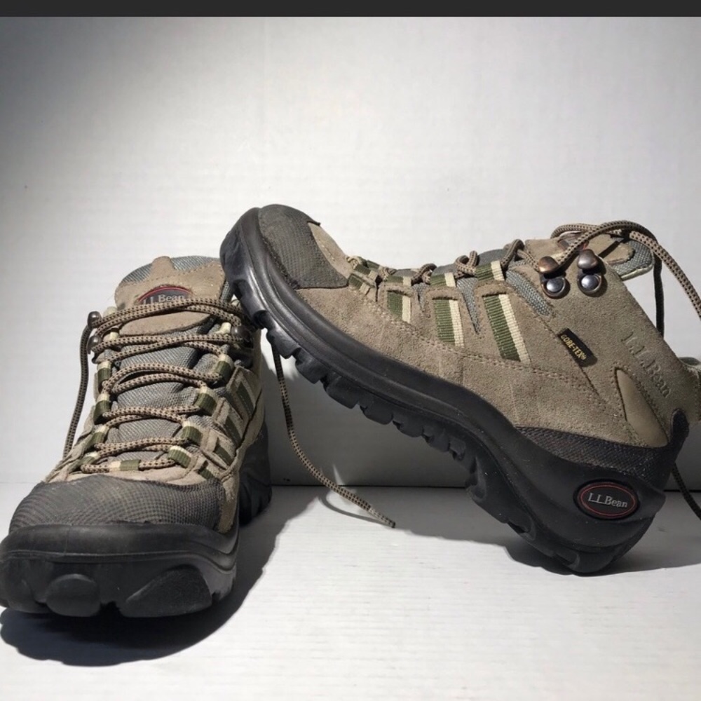 L.L Bean HIKING BOOTS 🥾